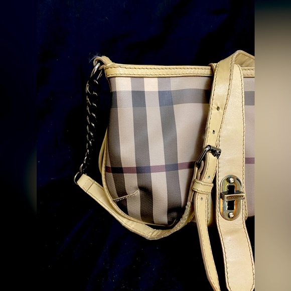 BURBERRY handbag - Picture 3 of 8